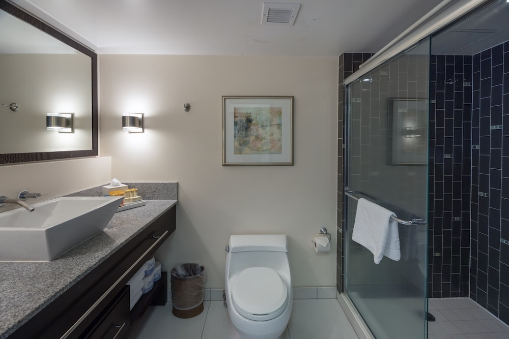 Condo, 2 Bedrooms, City View - Photo 9
