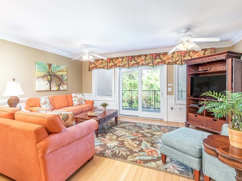 Condo, Multiple Beds, Pool Access, Pool View (#316 - No Pets)