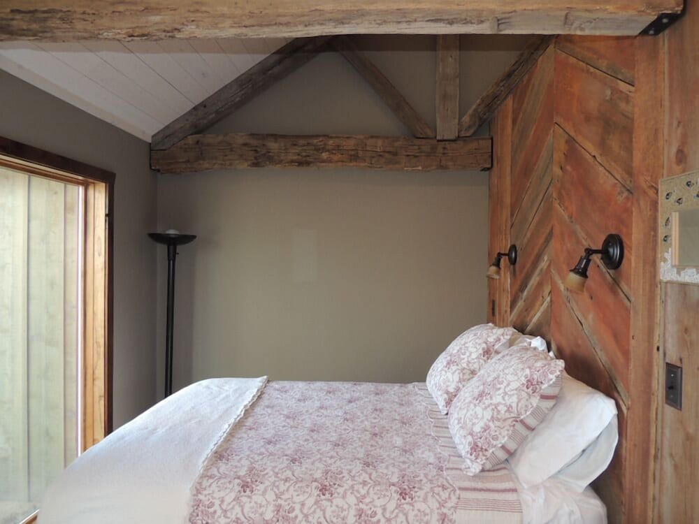 Panoramic Cottage, 1 Queen Bed with Sofa bed, Accessible, River View photo 1
