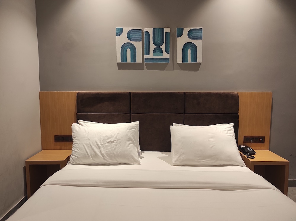 Luxury Room - Photo 10