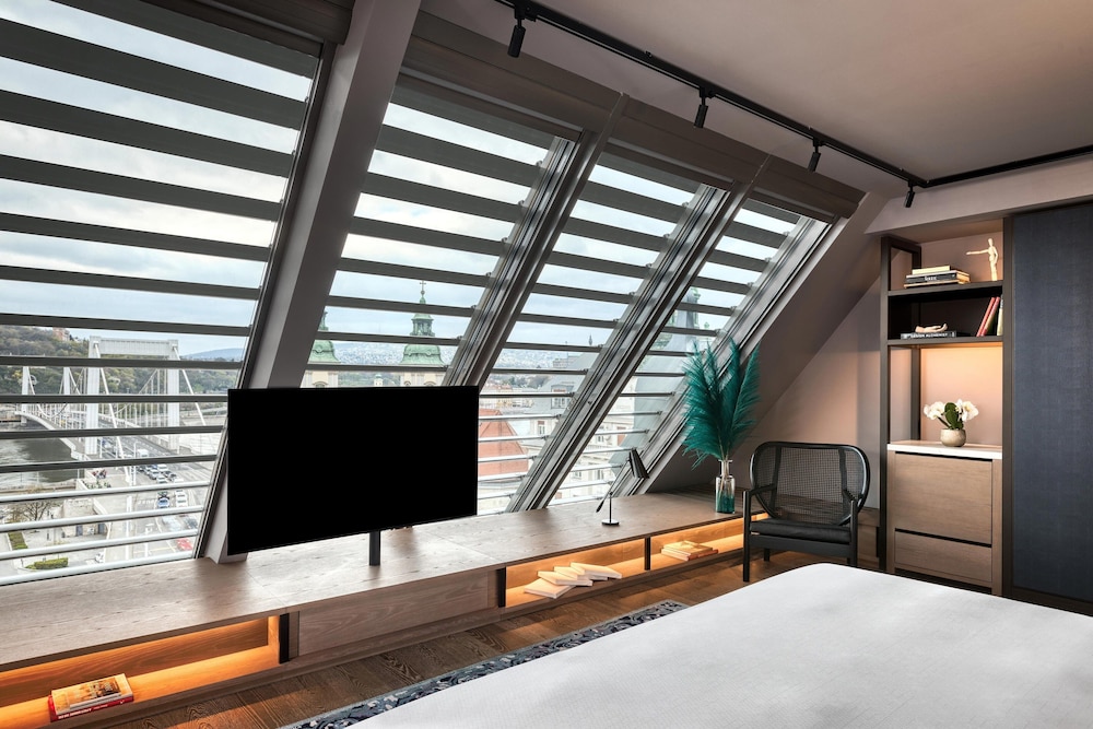 Loft, 1 King Bed