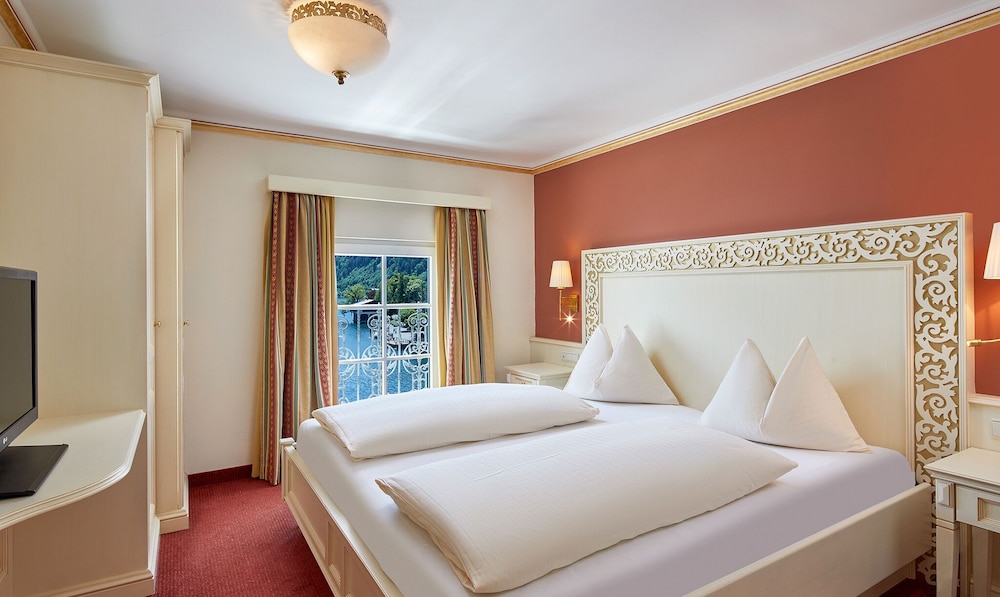 Grand Suite, 2 Bedrooms, Sauna, Lake View - Photo 3