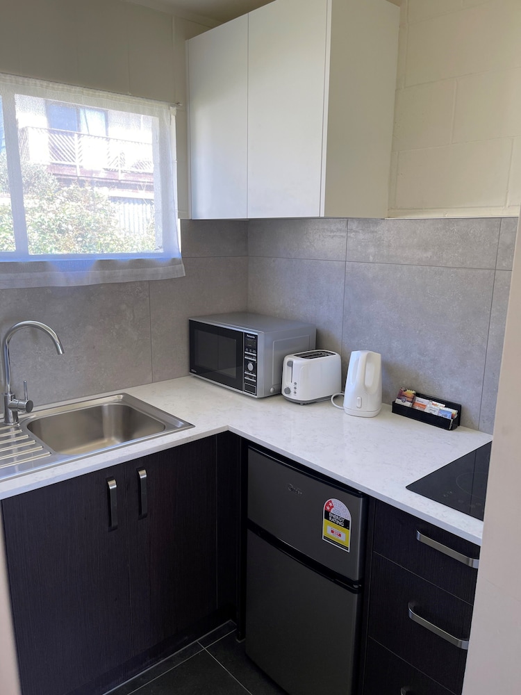 Standard Studio, Non Smoking, Kitchenette (Studio) photo 3