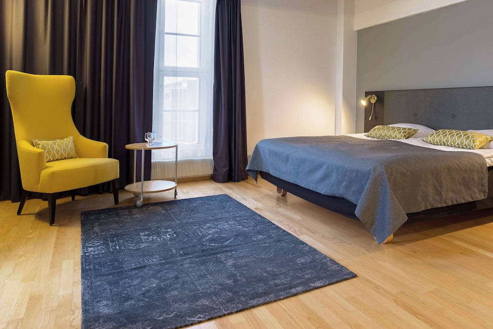Superior Room, 1 King Bed with Sofa bed (Plus)