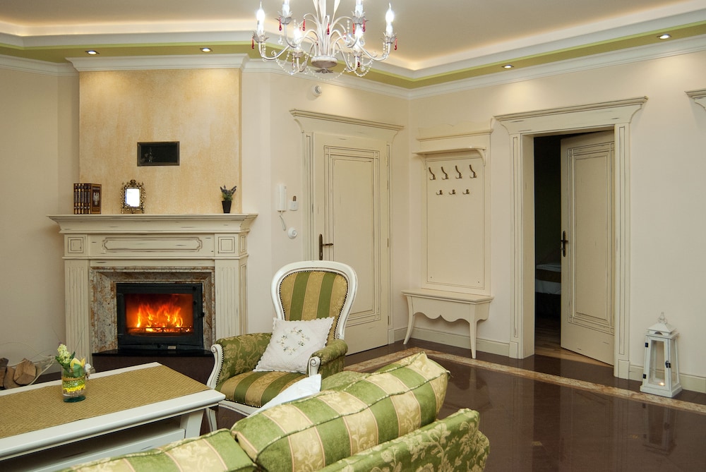 Apartment (Provence) - Photo 1