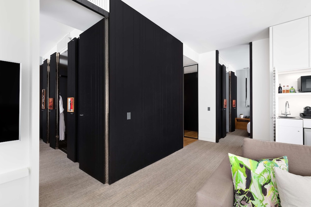 Suite, 2 Bedrooms (Andaz) thumbnail 5