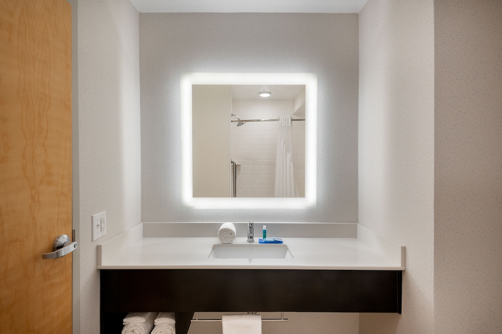 Suite, 2 Queen Beds (Extra Floor Space) - Photo 3