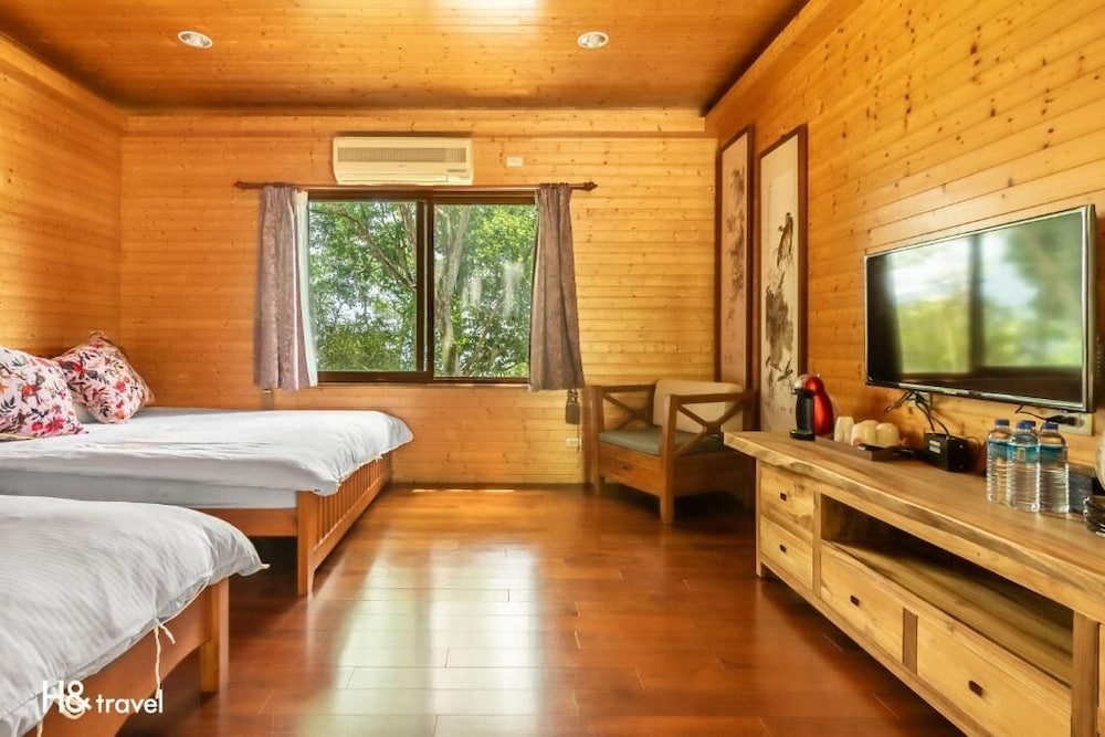 Quadruple Room (104) - Photo 1