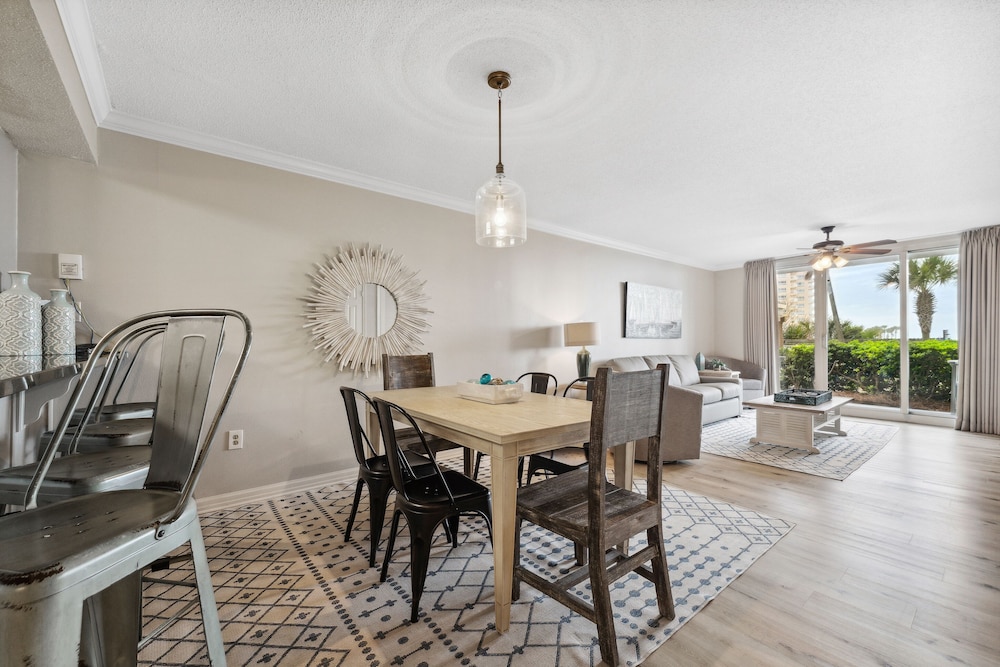 Condo, 2 Bedrooms, Pool View (Pelican 114) photo 1