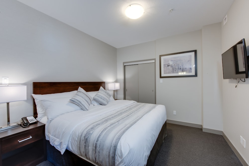 Suite, Multiple Beds, Non Smoking (Two-Bedroom)