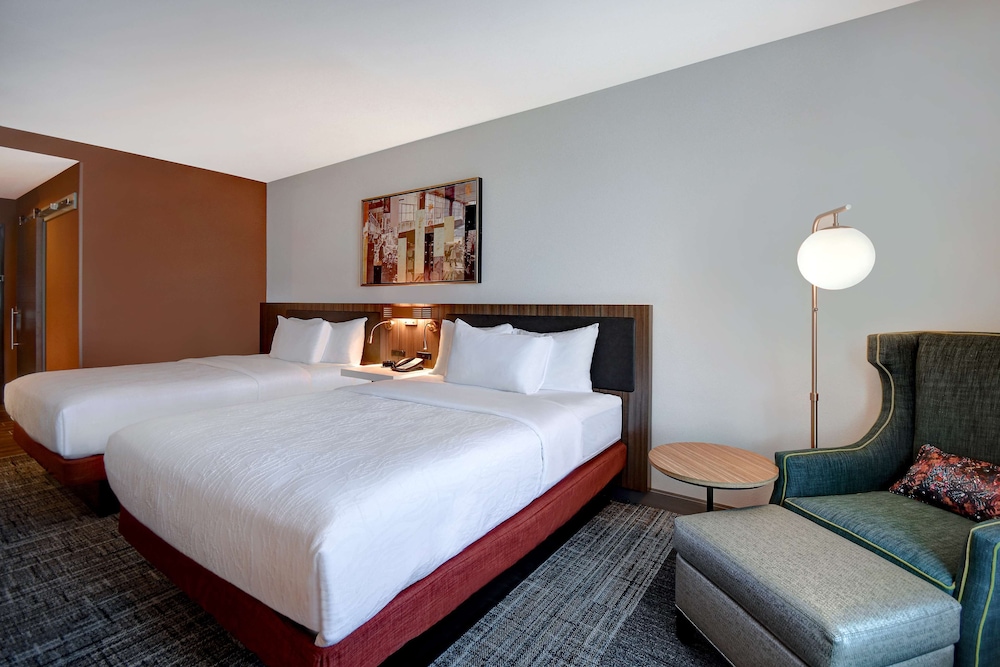 Room, 2 Queen Beds, Accessible (Hearing) - Photo 2