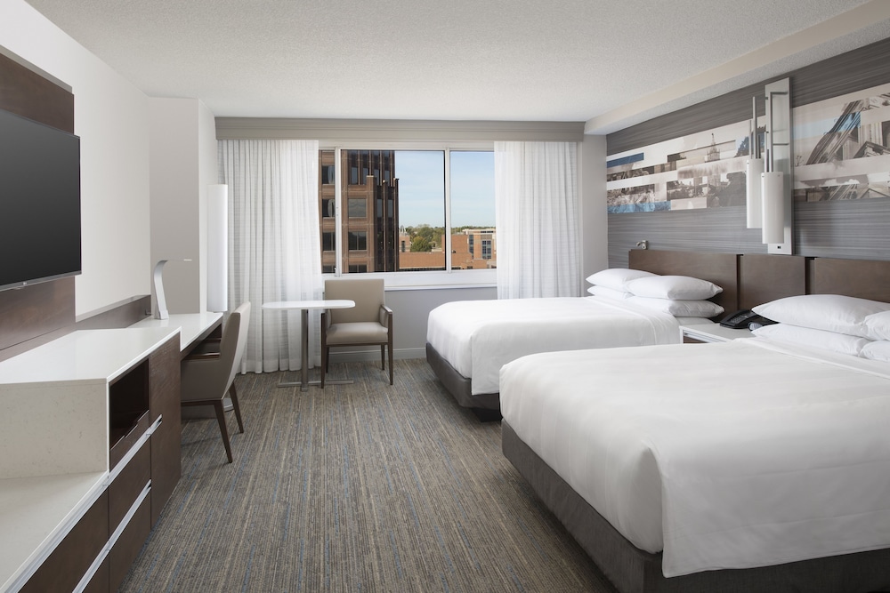 Room, 2 Queen Beds (Hearing Accessible) - Photo 1