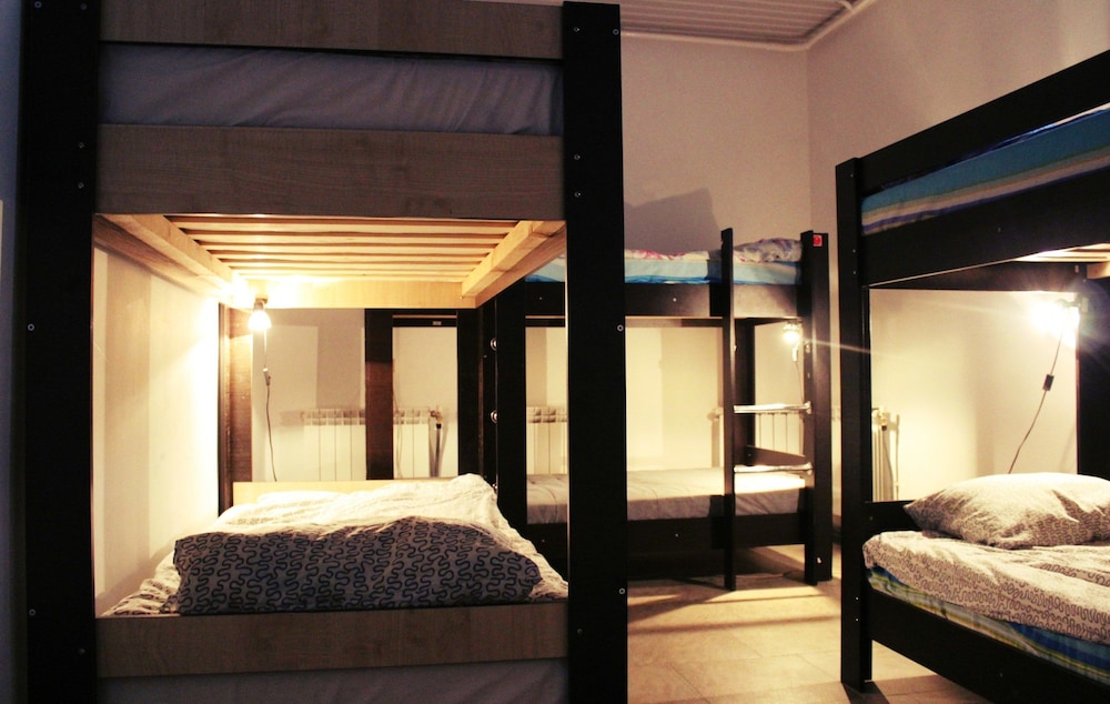 Shared Dormitory, Mixed Dorm (6 guests) photo 1
