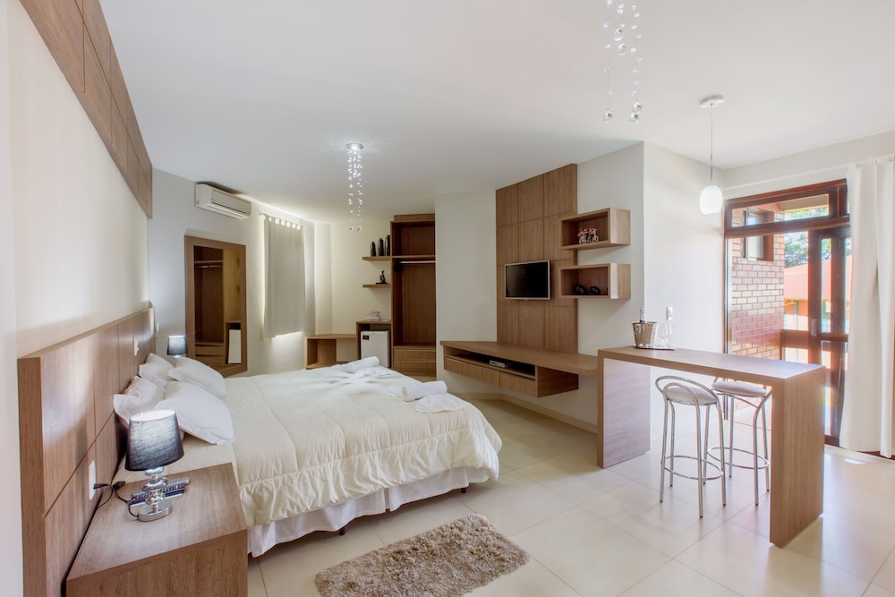Traditional Suite photo 3