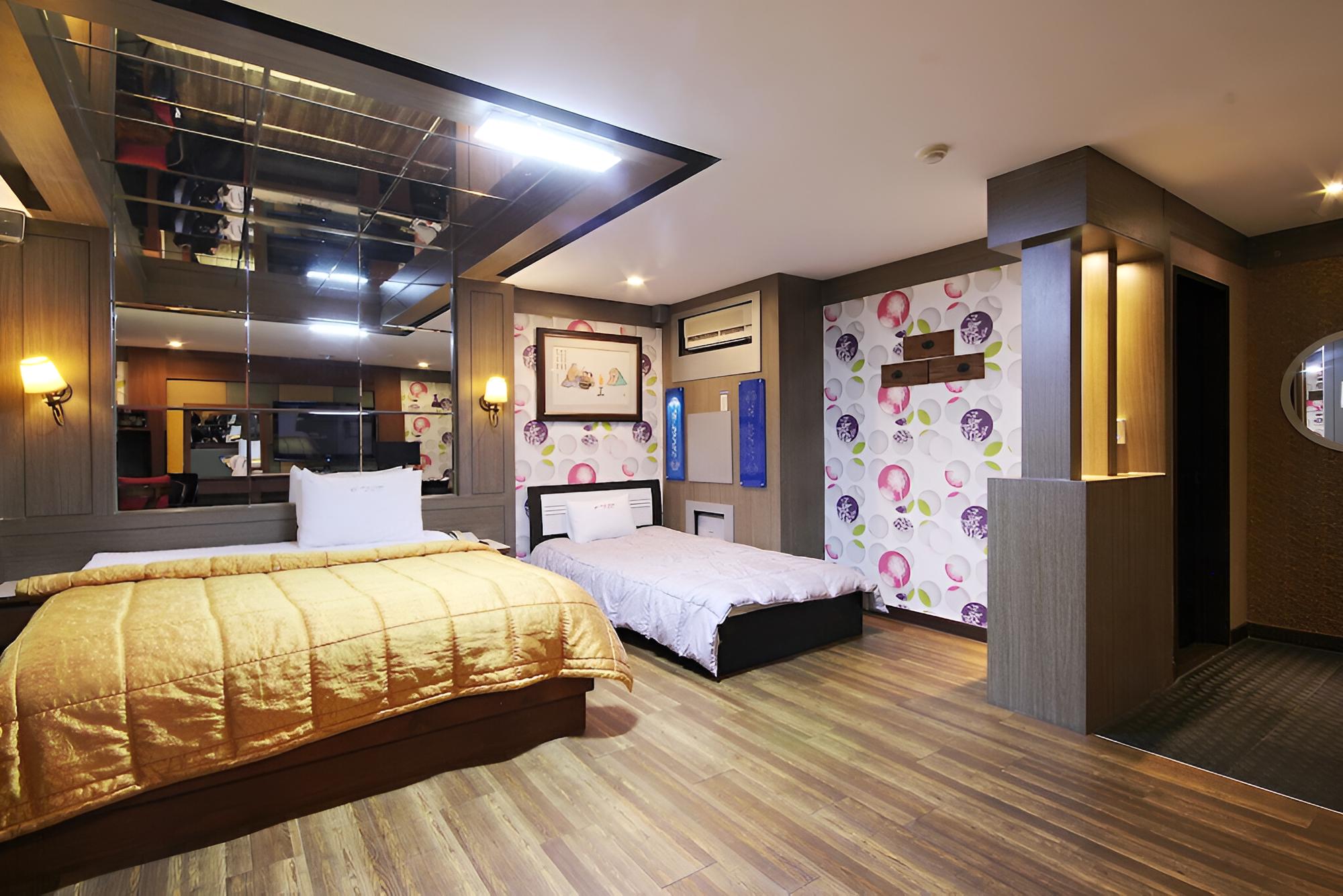 Room (VIP) - Photo 4