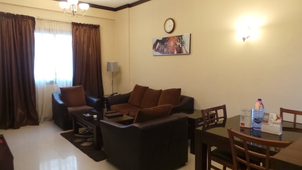 Superior One Bedroom Apartment photo 2