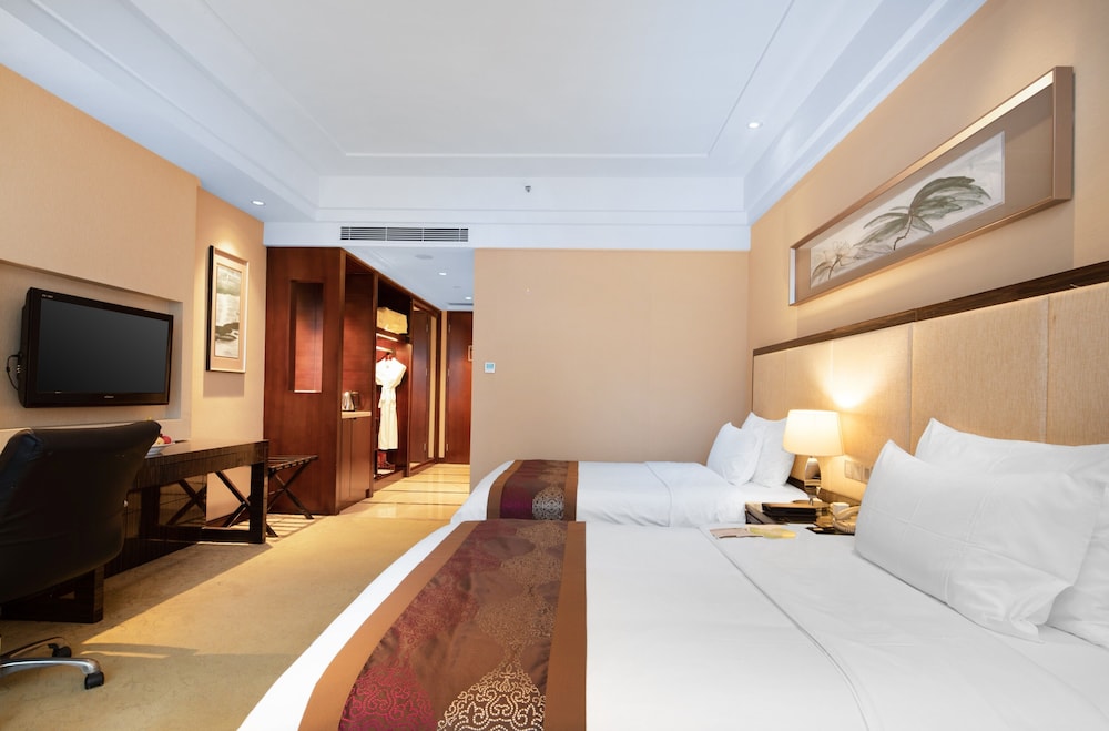 Deluxe Twin Room, Non Smoking - Photo 1