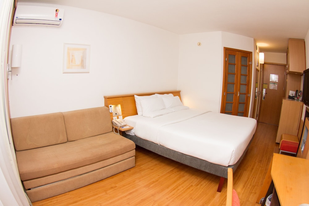 Standard Room, 1 Double Bed with Sofa bed - Photo 2