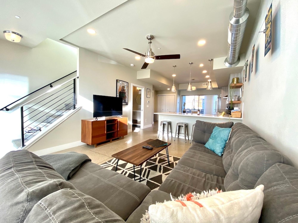 Townhome, Multiple Beds (750 Jerome St. (Unit 5)) photo 1