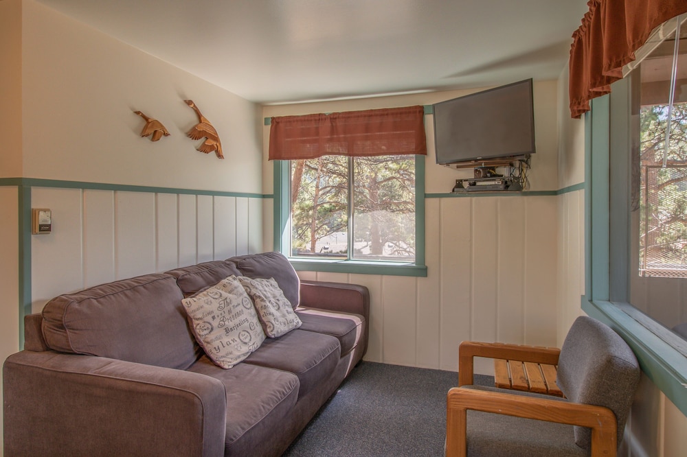 The Den #9 (River Cabin)