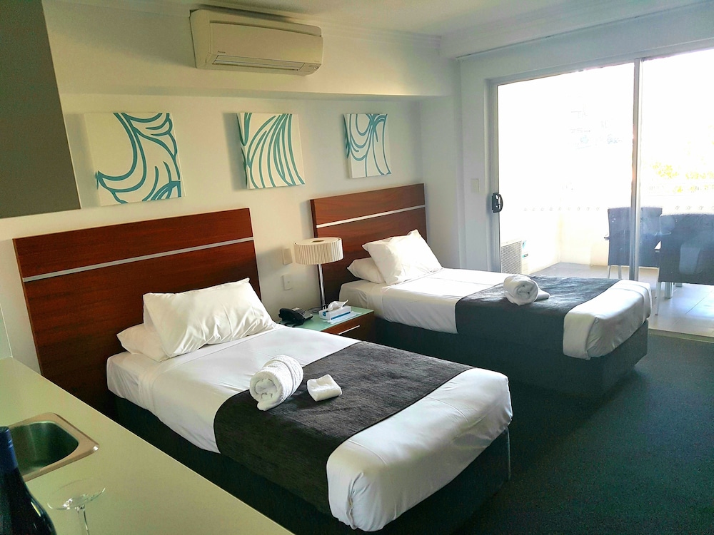 Standard Studio, 2 Twin Beds, Kitchenette