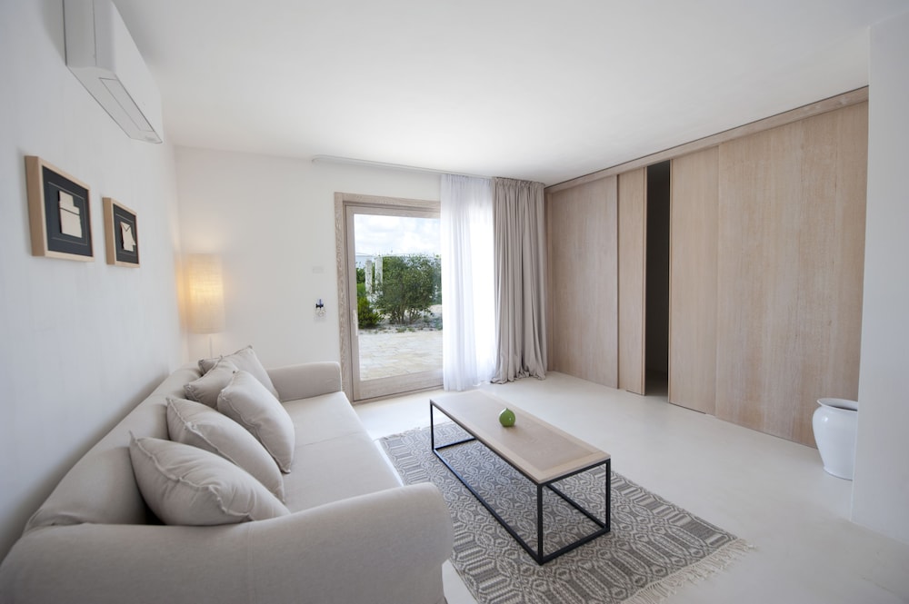 Junior Suite (Twin Deluxe) photo 3