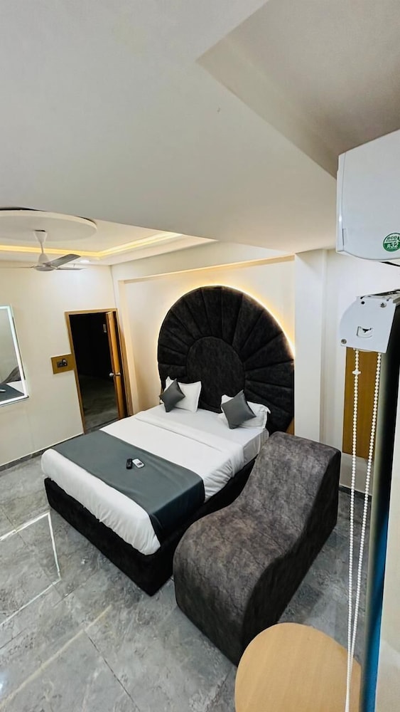 Luxury Room