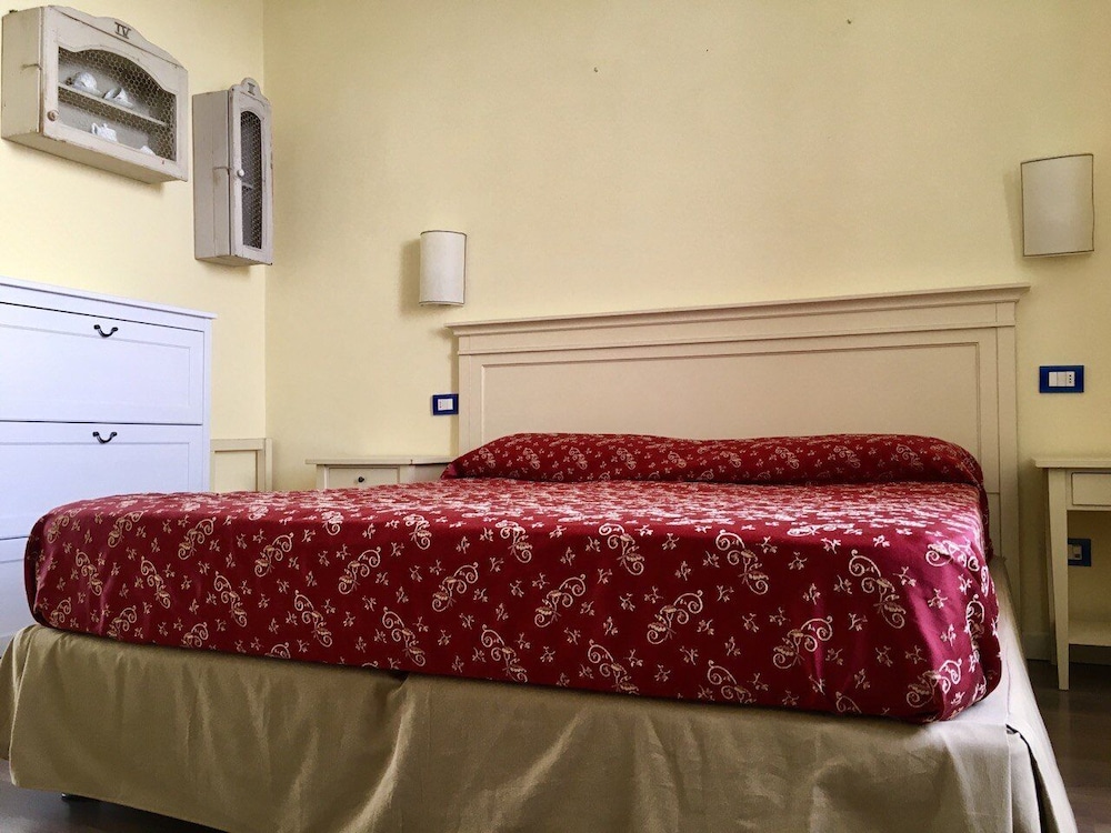 Double or Twin Room, Balcony, Lake View photo 1