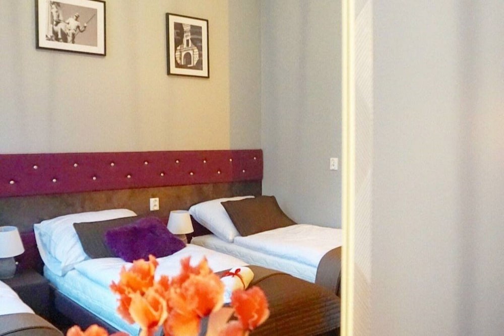 Comfort Triple Room, 3 Twin Beds, City View (13,18,23,28,33,38) photo 1