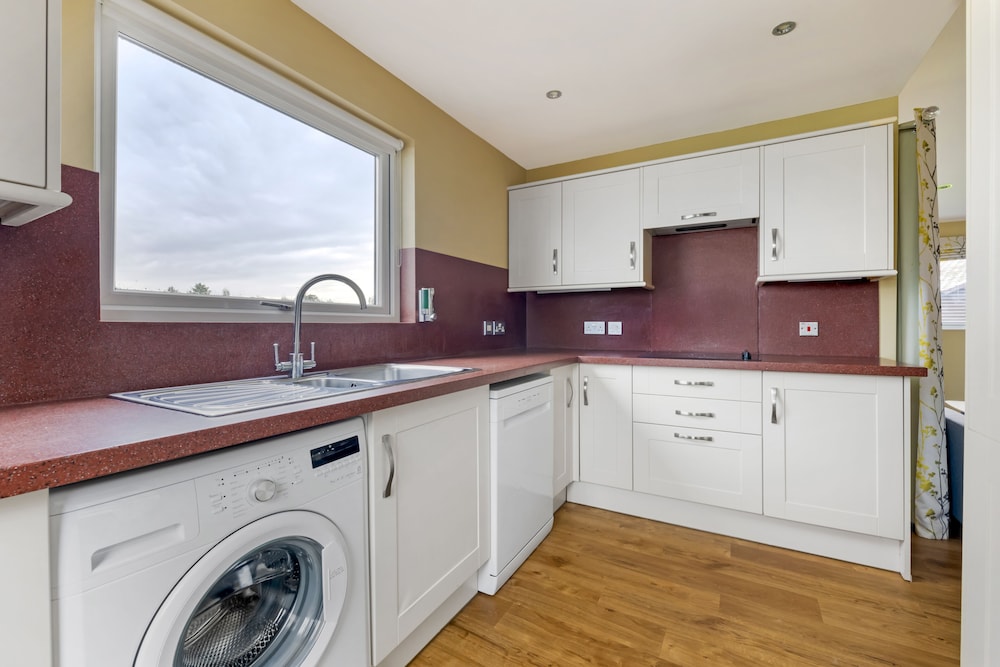Lodge, 2 Bedrooms - Photo 8