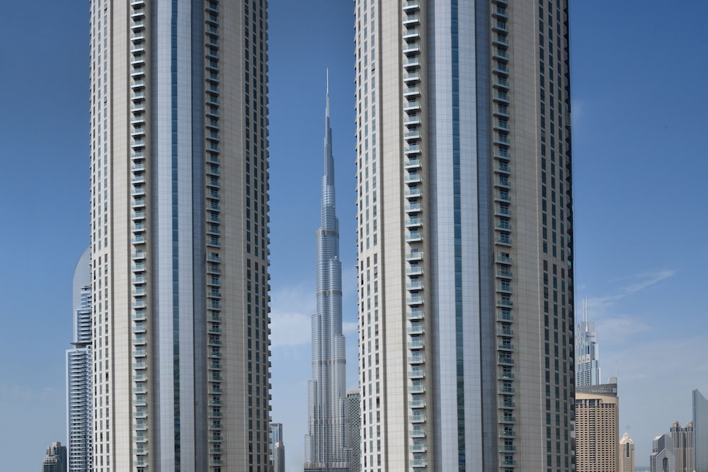 Deluxe Room, 1 King Bed (Burj Khalifa View) photo 2