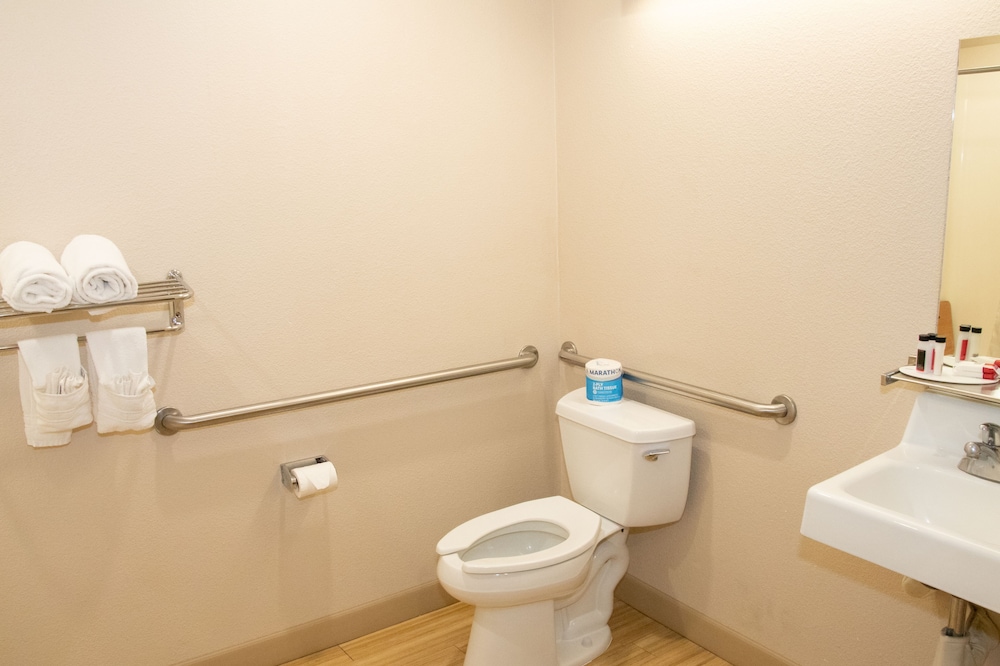 Studio Suite, 1 Queen Bed, Accessible, Non Smoking - Photo 7