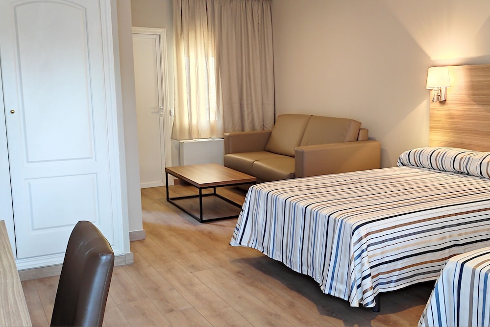 Superior Room, Balcony - Photo 5