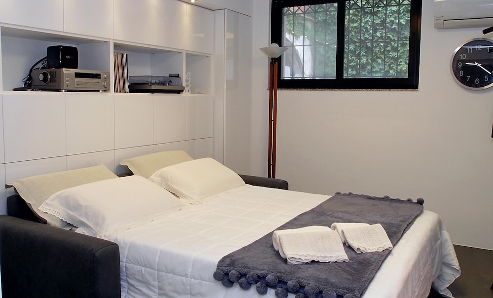Villa photo 1
