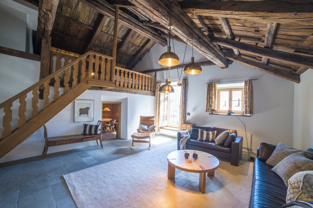 Executive Penthouse photo 1