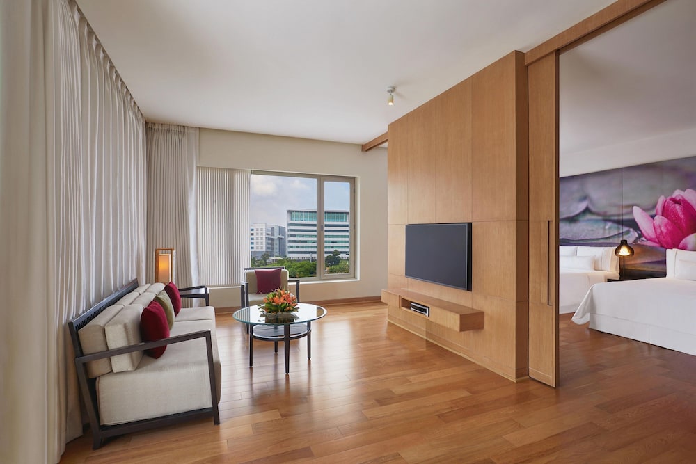 Executive Suite, 1 Bedroom, Non Smoking - Photo 1