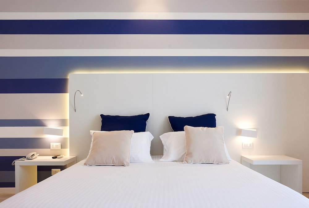 Triple Room, 1 Bedroom, Sea View, Ground Floor photo 3