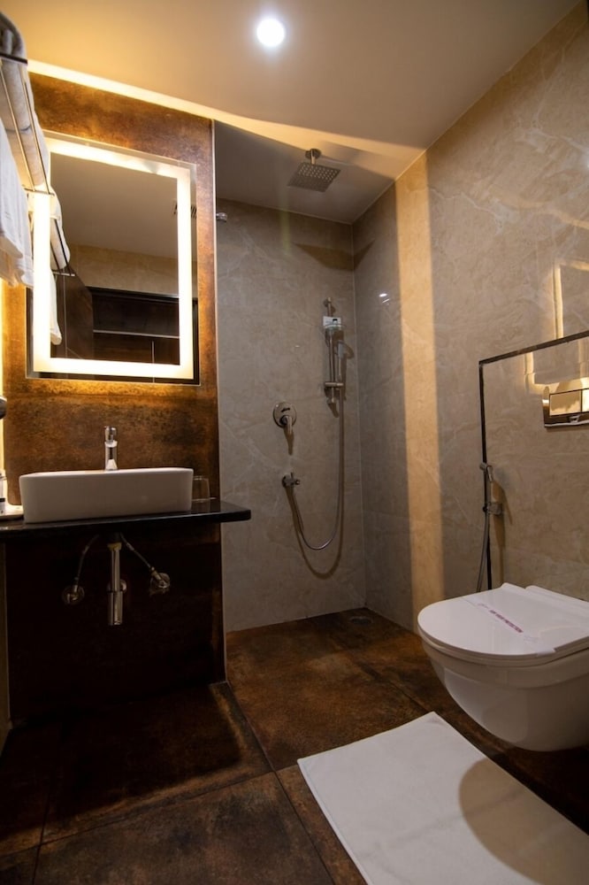 Deluxe Room - Photo 2