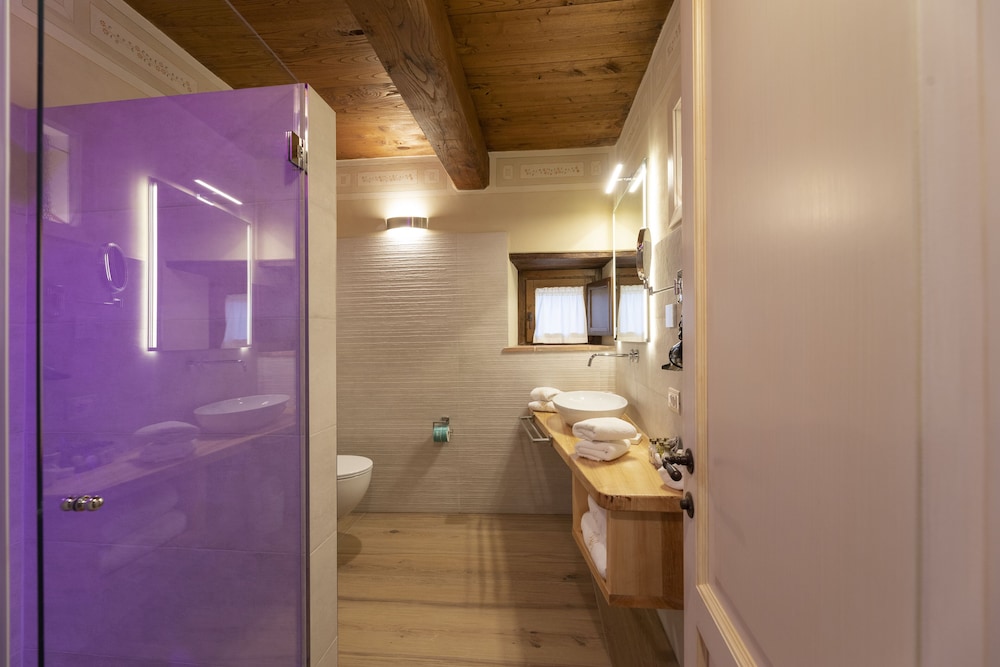 Quadruple Room - Photo 6