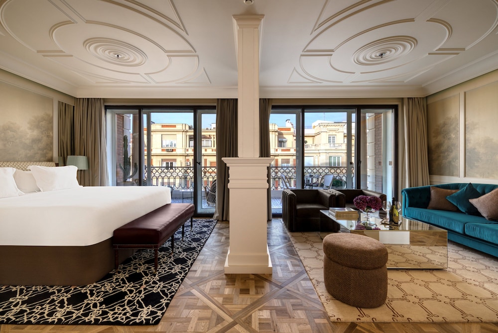 Divine Suite Terrace Velazquez View (Single Use) - Photo 4