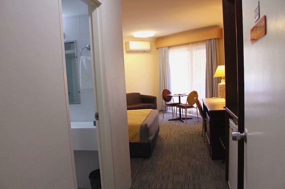 Deluxe Room, 1 King Bed with Sofa bed, Balcony