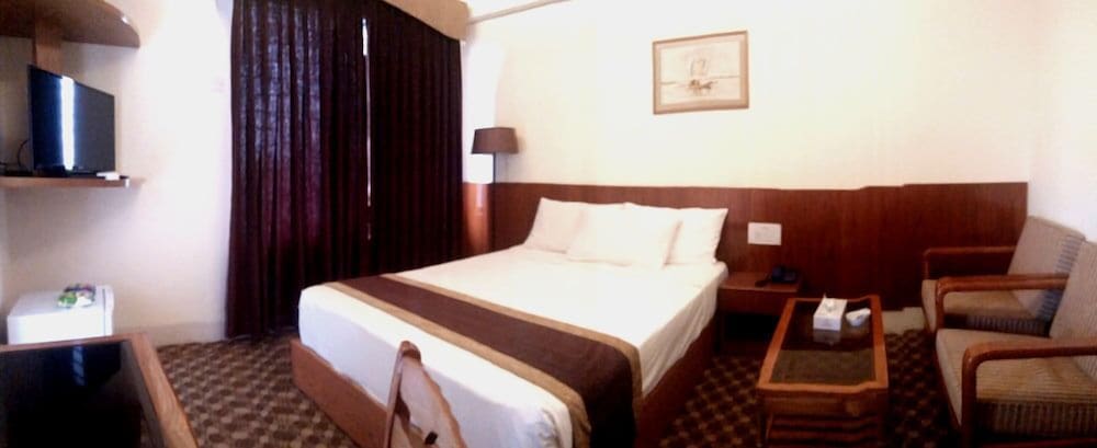 Deluxe Single Room