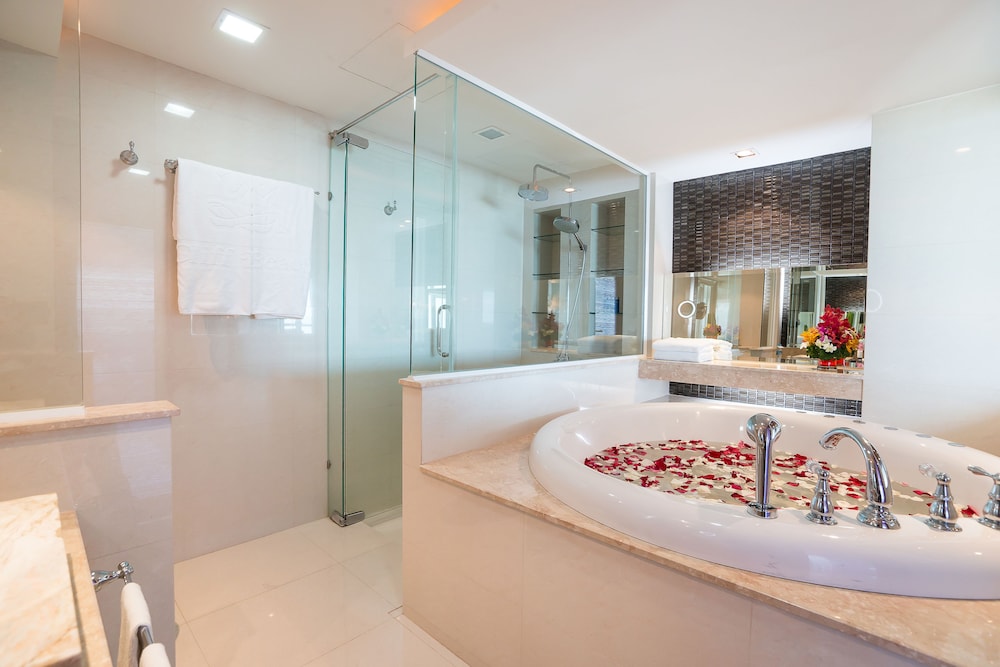 Theme Suite Two Bedrooms Thai Heritage - Photo 5