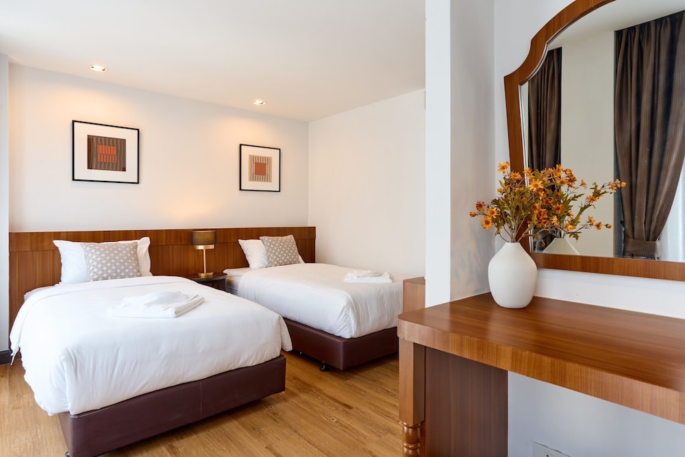 Superior Twin Room - Photo 21