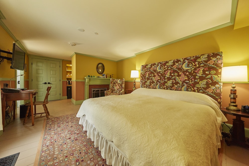 Room (King Village) photo 1