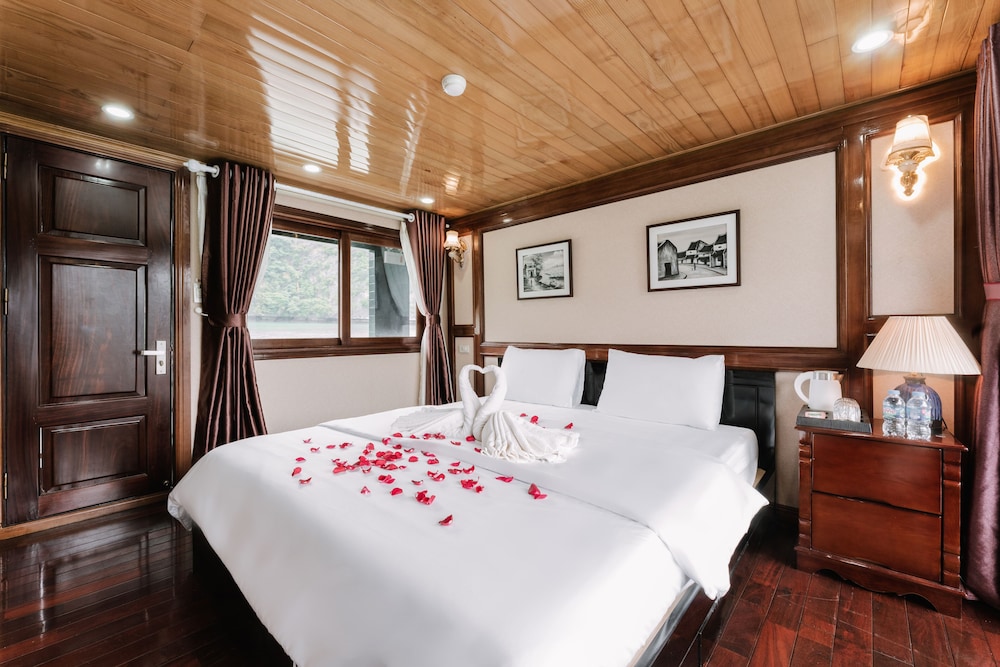 Luxury Double or Twin Room, Balcony photo 3