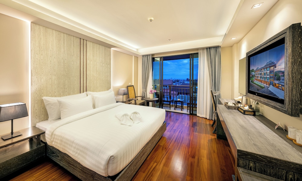 Deluxe Double Room - Photo 1