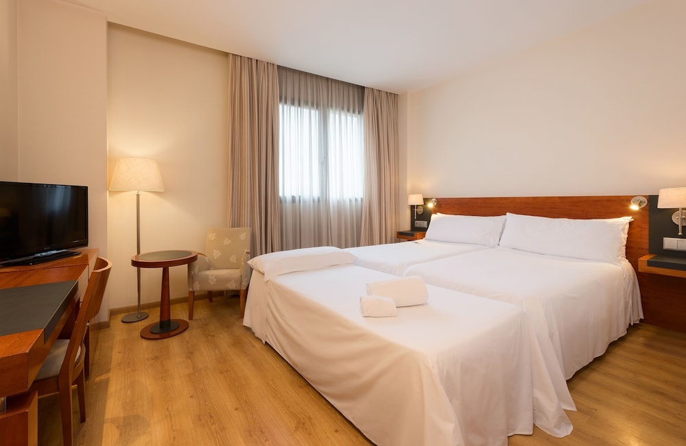 Triple Room (2 Adults + 1child)