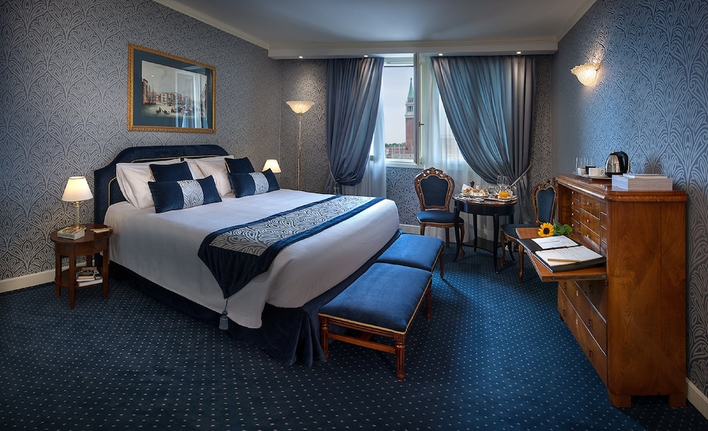 Deluxe Room, Lagoon View
