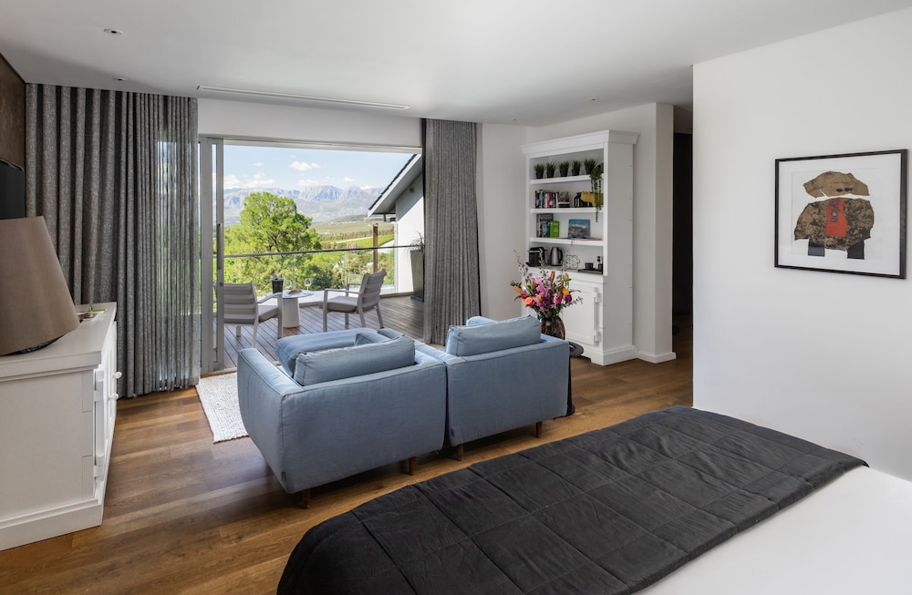 Deluxe Room - Photo 1